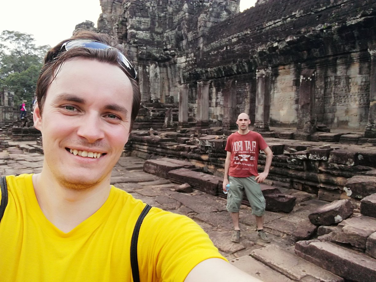 32247401_1603908923011193_5973718309466537984_n